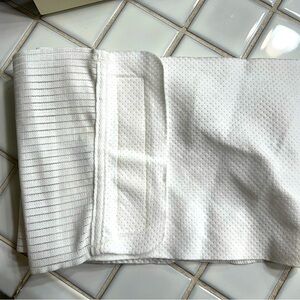 M/L postpartum belly band white with Velcro and elastic band